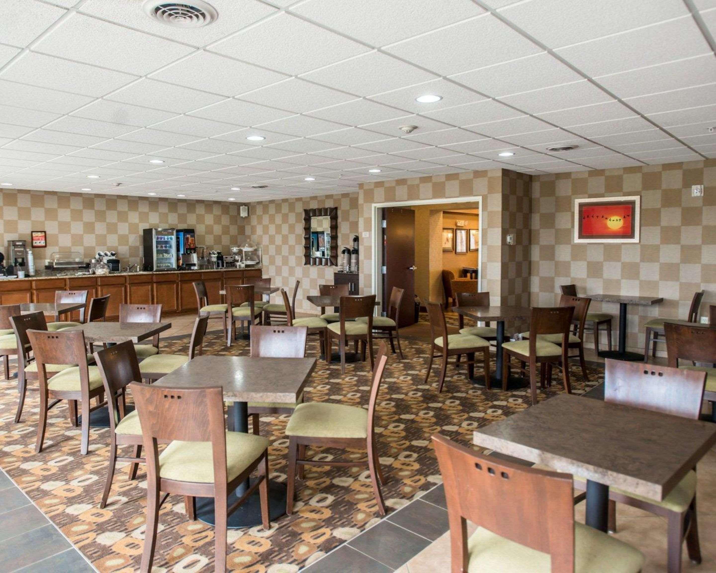 Sleep Inn & Suites Oakley I-70 מראה חיצוני תמונה