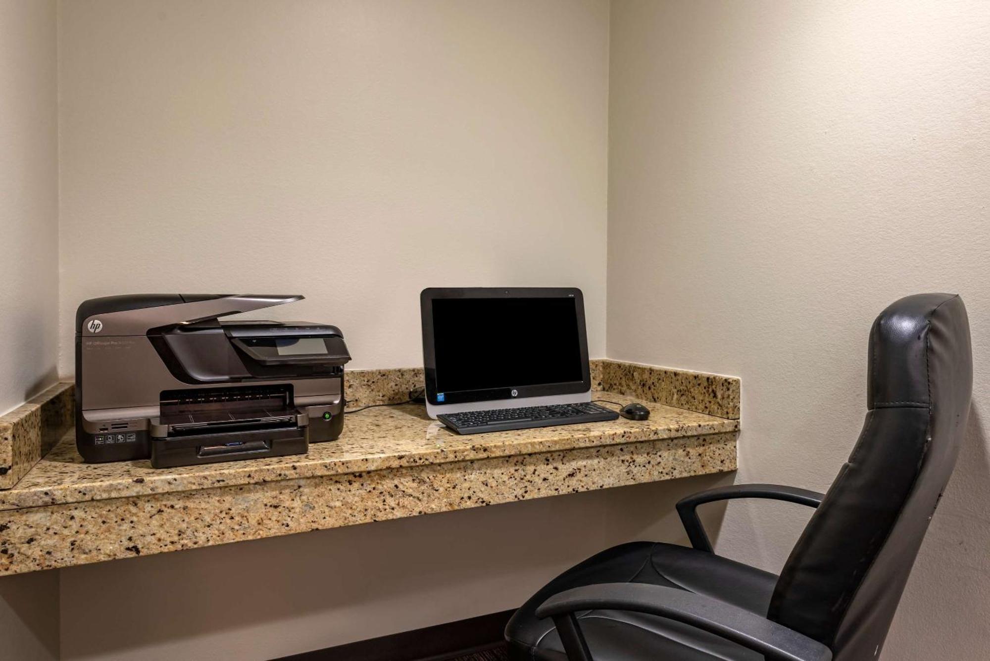 Sleep Inn & Suites Oakley I-70 מראה חיצוני תמונה