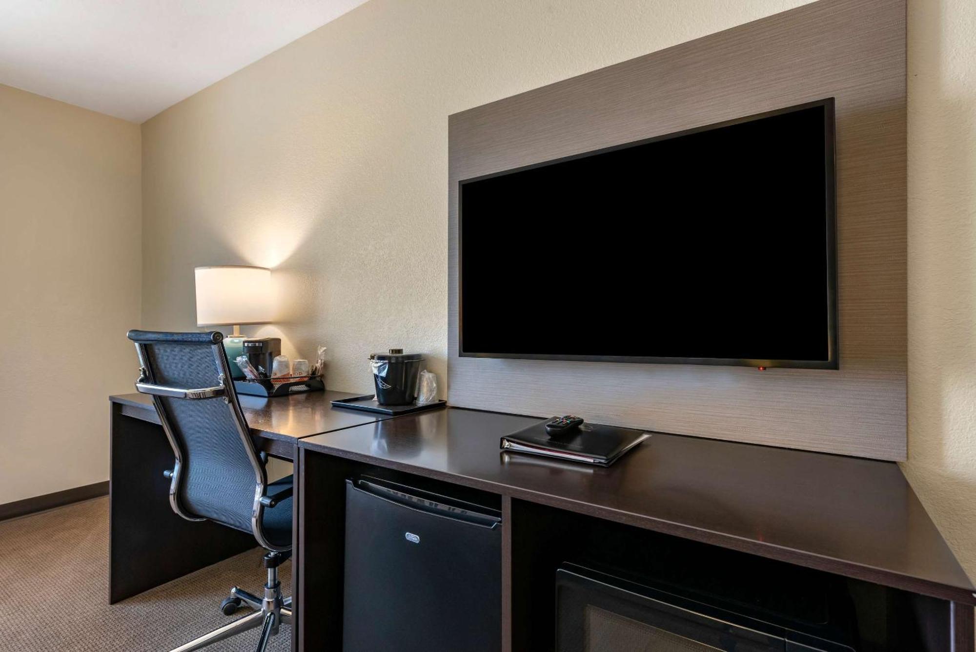 Sleep Inn & Suites Oakley I-70 מראה חיצוני תמונה